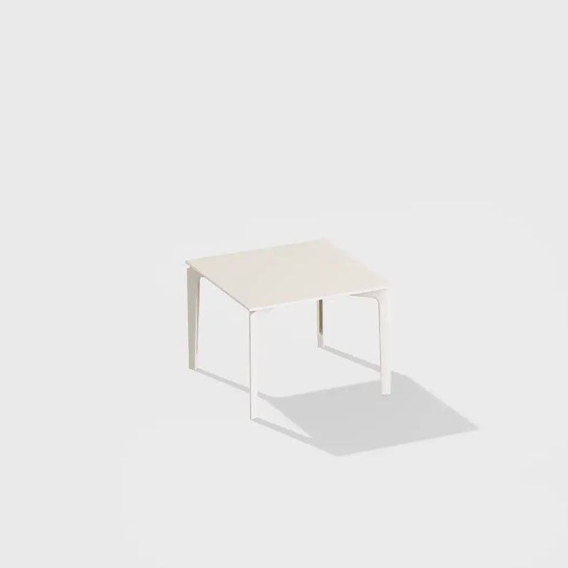 AllSize Low Square Table - Zzue Creation