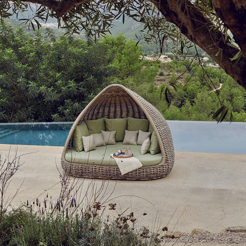 Shade Daybed - Zzue Creation