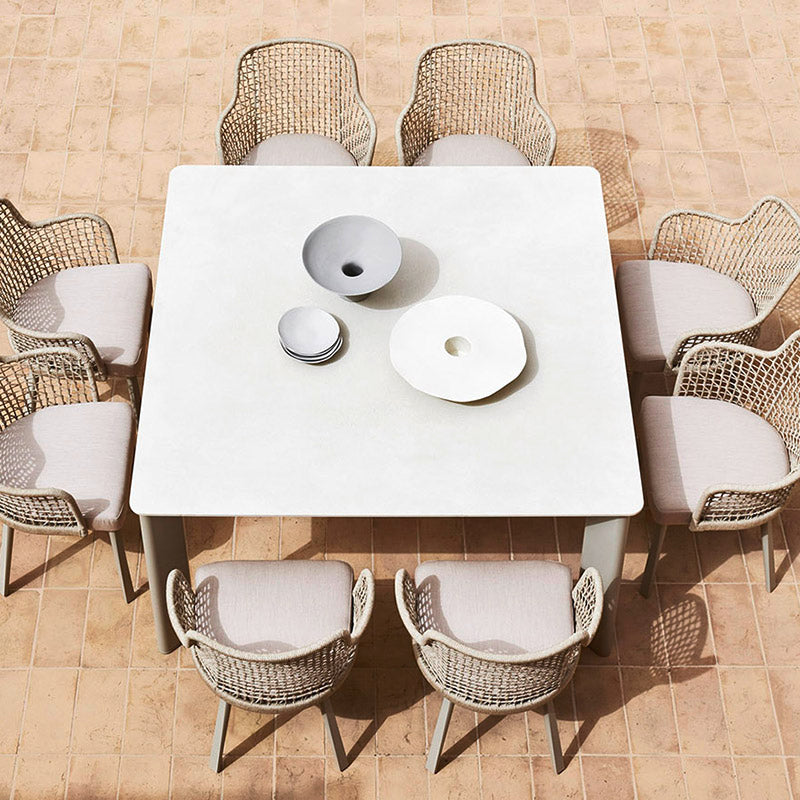 Plinto Table - Zzue Creation