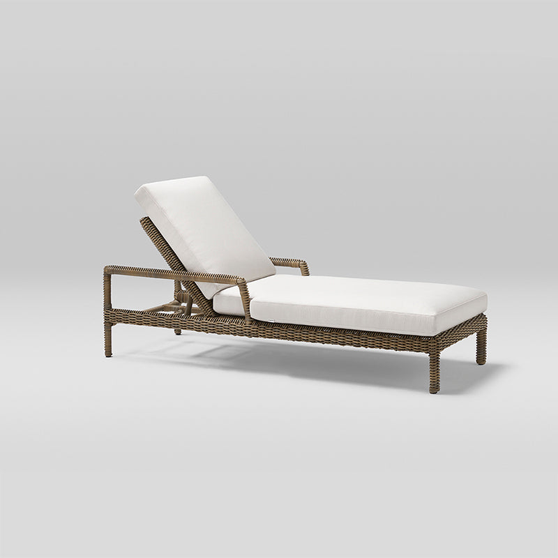 Heritage Chaise with Arms - Zzue Creation