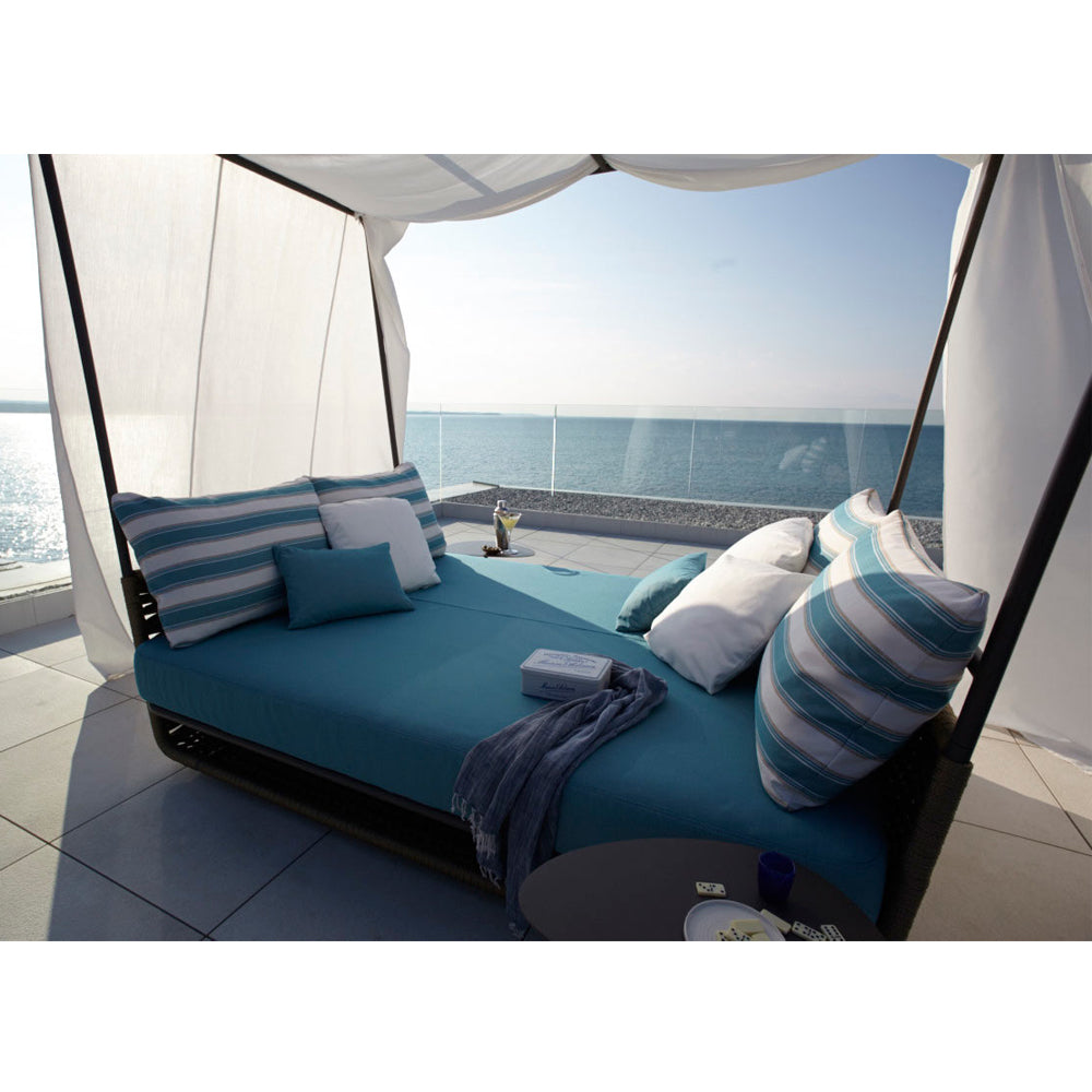Portofino Canopied Daybed with Sun Protection - Zzue Creation