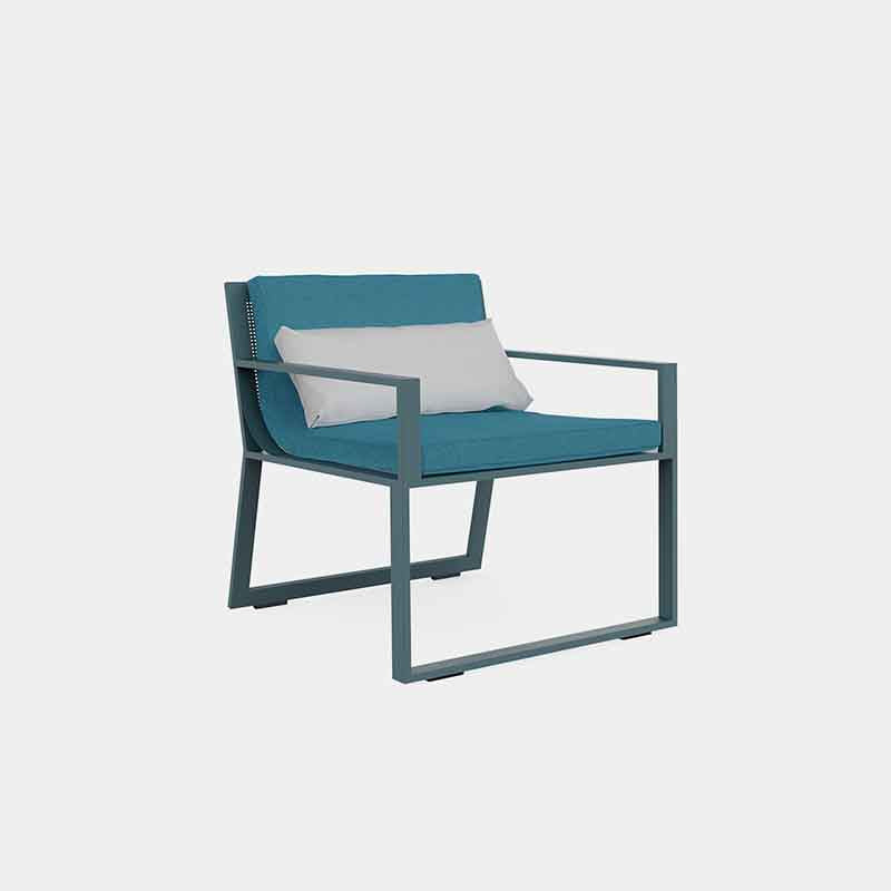 Blau Club Armchair - Zzue Creation