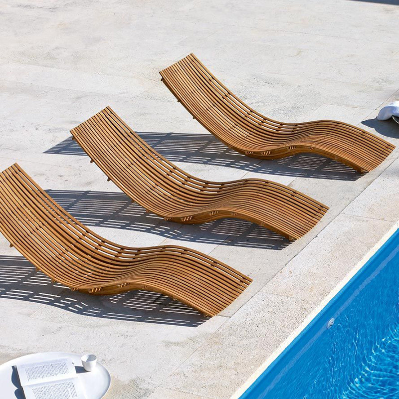 Swing stacking chaise longue in teak - Zzue Creation