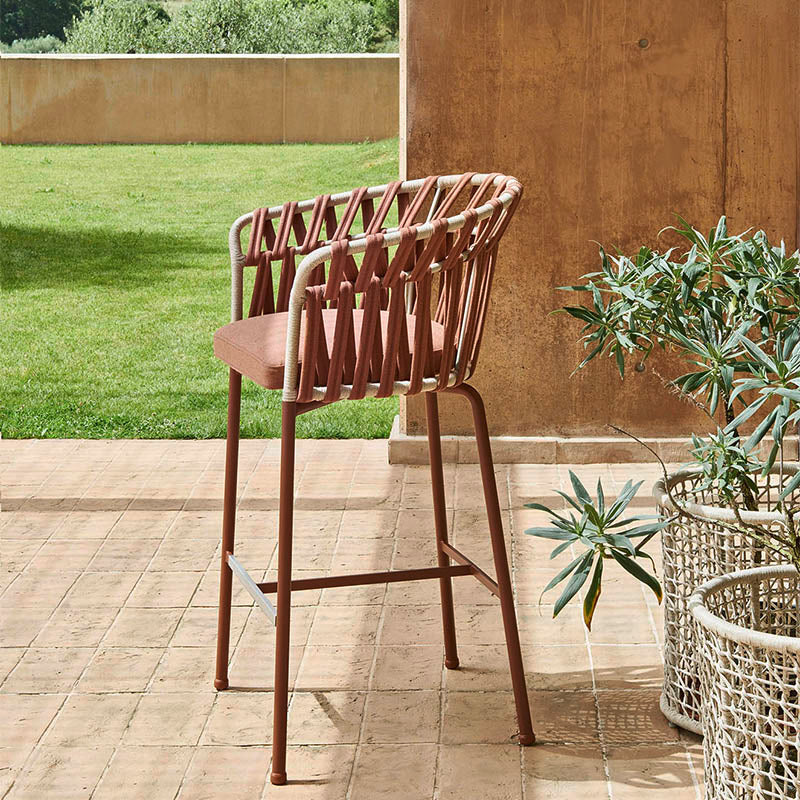 Emma Cross stool - Zzue Creation