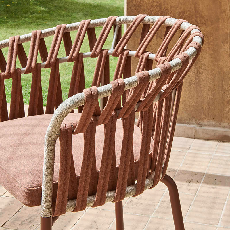 Emma Cross stool - Zzue Creation